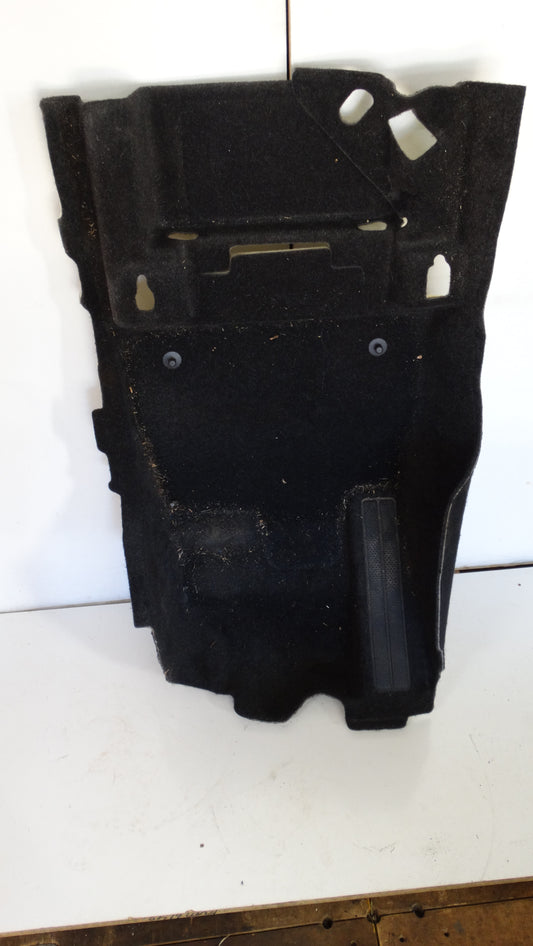 Front right carpet Volvo 32332802